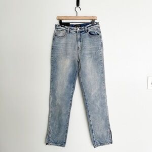 PrettyLittleThing Straight Leg Split Hem Detail Denim Jeans